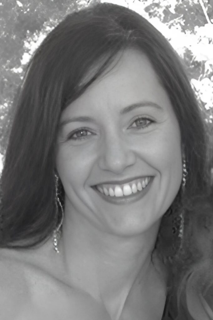 Mari Beth Rainwater is a seasoned Florida Licensed Realtor with over 20 years of experience.